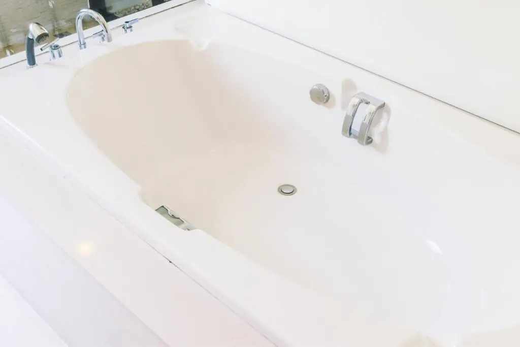 New bathtub for bathroom remodeling in Houston